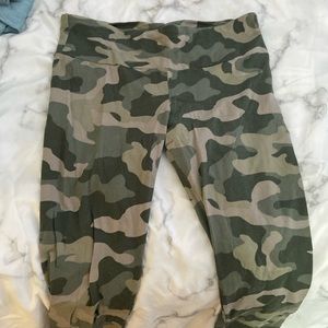 Camo leggings